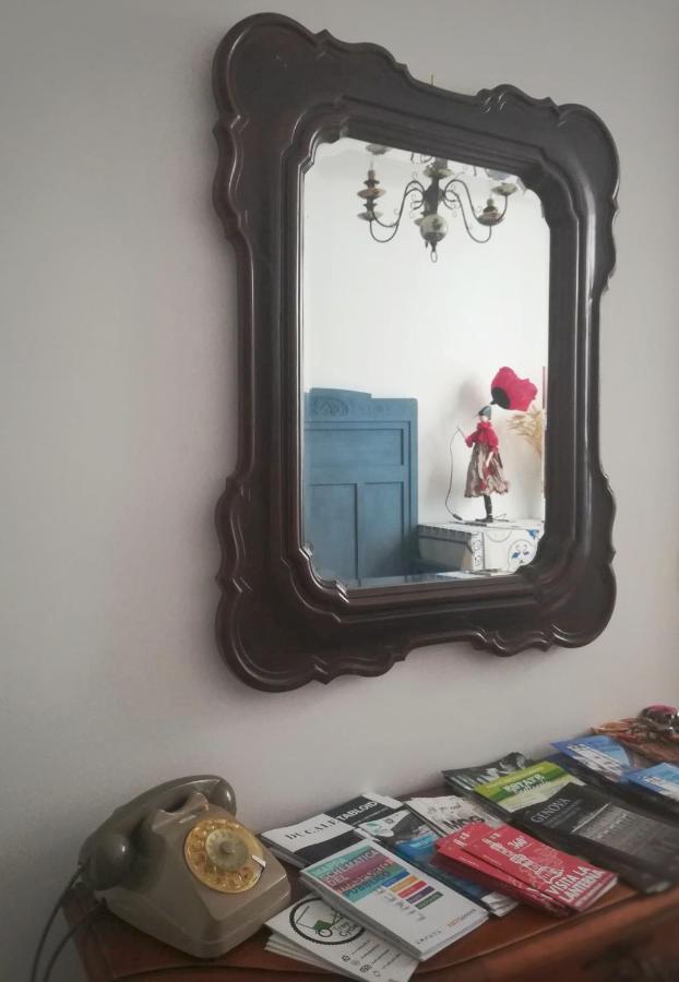 La Tana Tra I Tetti Bed & Breakfast Cenova Dış mekan fotoğraf