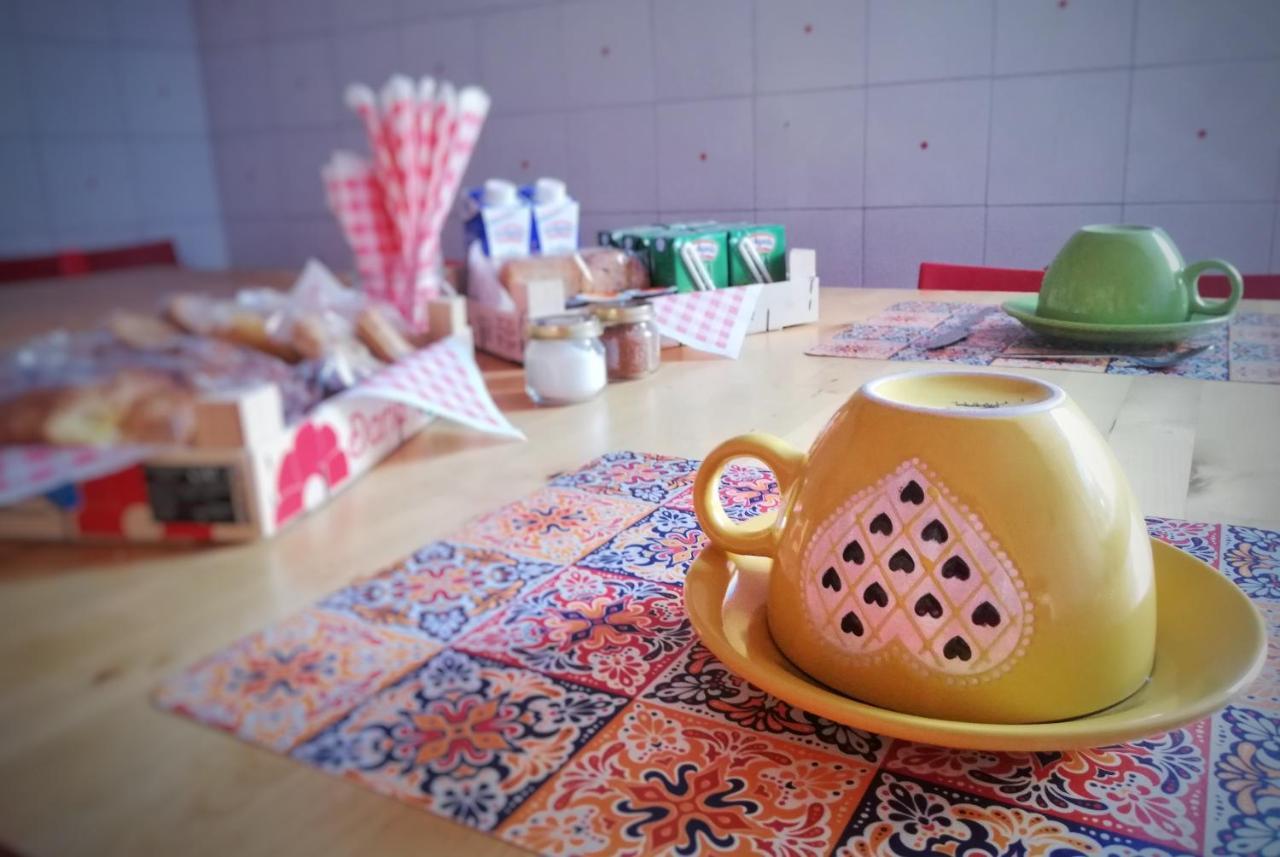 La Tana Tra I Tetti Bed & Breakfast Cenova Dış mekan fotoğraf